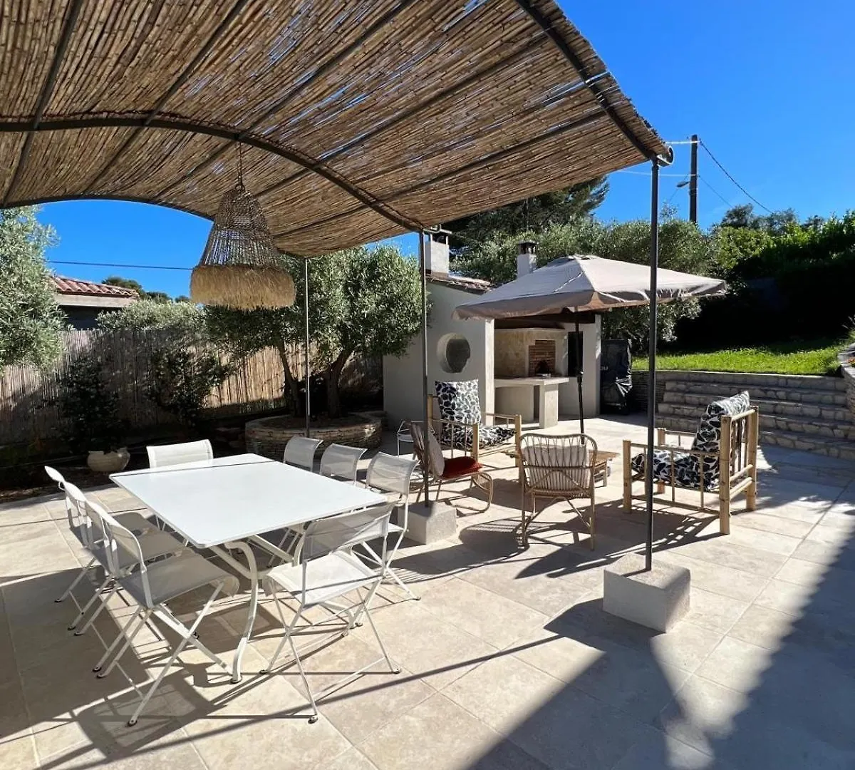 Villa De Charme Avec Piscine, Marseille