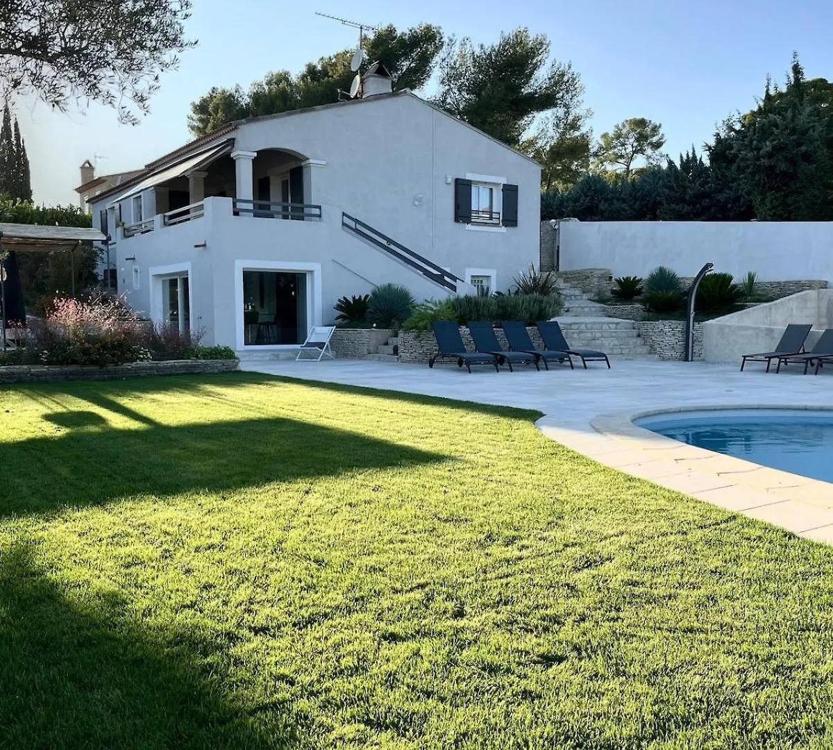 Villa De Charme Avec Piscine, Marseille